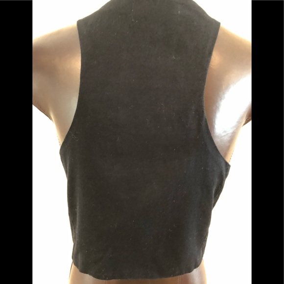 Best - Picture 2 of 4